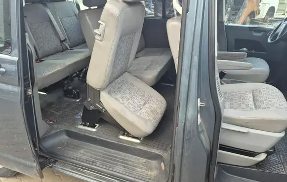 Volkswagen Transporter - Caravelle T5 Front double seat 260617HR1634