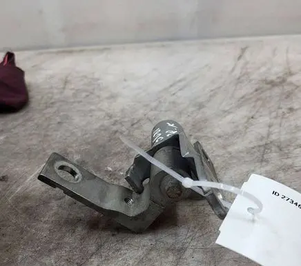 Ford Mondeo MK IV Front door upper hinge