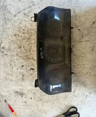 Volvo S70 V70 V70 XC Speedometer (instrument cluster) 9168144
