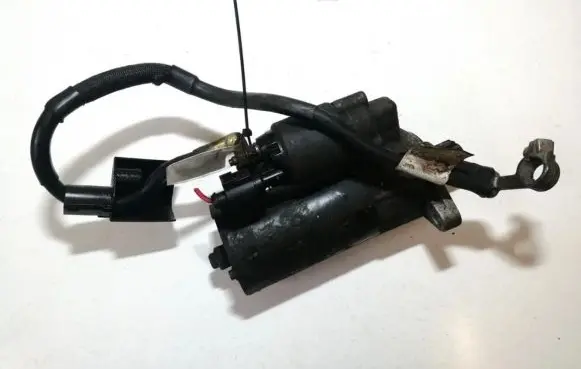 Volkswagen PASSAT CC Starter motor