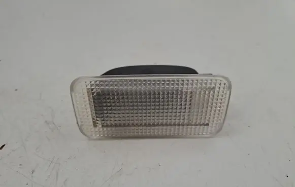 Toyota Avensis T250 Front door interior light 8124005041 8124005051
