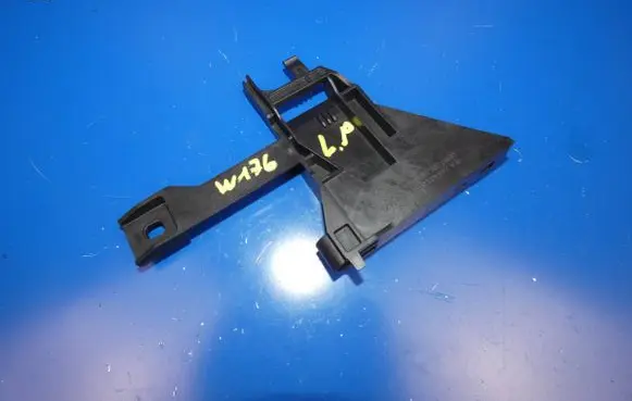 Mercedes-Benz A W176 Front bumper mounting bracket A2466210234 00510028300
