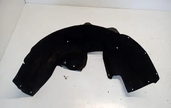 Rear arch fender liner splash guards