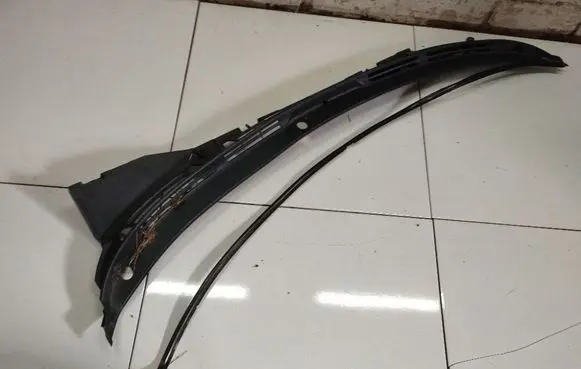 Citroen Xsara Wiper trim