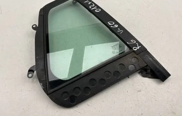 Volvo V60 Rear vent window glass DOT459AS2M540 E000001