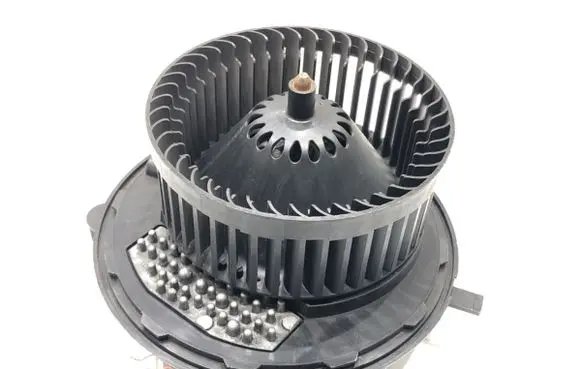 Volkswagen Golf VII Heater fan/blower 5Q1819021E