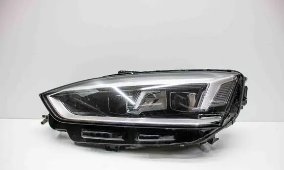 Audi A5 Headlight/headlamp 8W6941033E