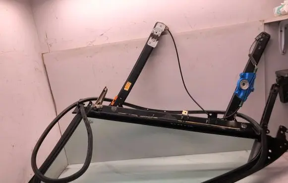 Audi A4 S4 B7 8E 8H Front door window regulator with motor 8E0837461C