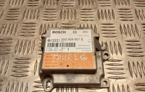 Volkswagen Touareg I Airbag control unit/module 3D0909601E