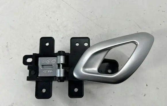 Dodge Challenger Front door interior handle 5LF18TRMAA PA6GF15M25