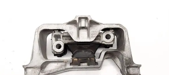 Engine mount bracket