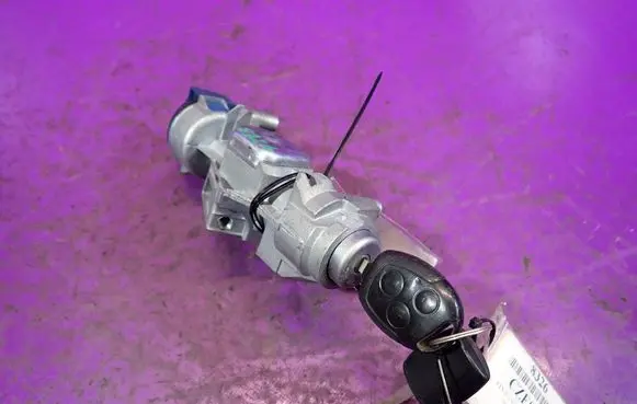 Ford Mondeo MK IV Ignition lock
