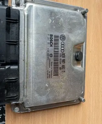 Audi A6 S6 C5 4B Engine control unit/module 8E0907401 1039S05944 0281011444