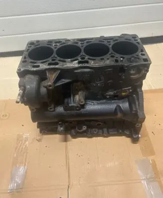 Volkswagen PASSAT B8 Engine block 03N023A V620 80SRH