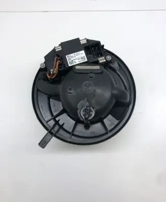 Volkswagen PASSAT B6 Heater fan/blower 3C1820015G 3C0907521 F011500002