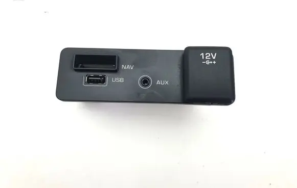 Jaguar XE AUX in-socket connector FK72-19C166-BD