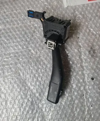 Volkswagen PASSAT B7 Wiper control stalk 1K0953519A 01203506 20350650455686