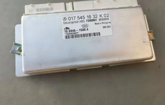Mercedes-Benz C W202 ABS control unit/module 0175451632 10094615004