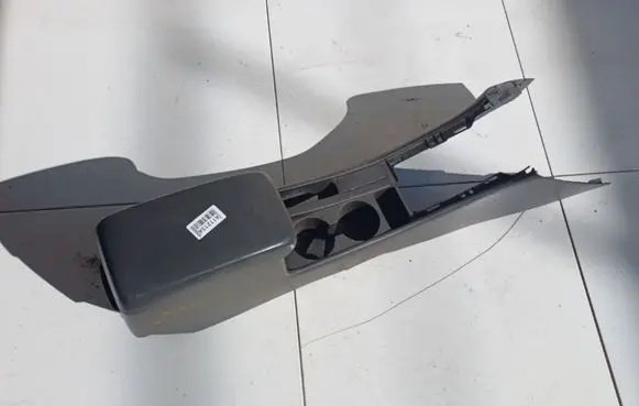 Toyota Corolla E120 E130 Center console 5891112260