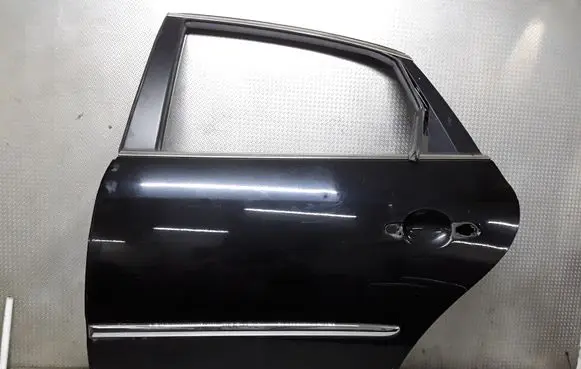 Hyundai Grandeur Rear door