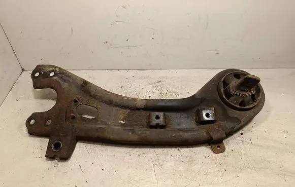 KIA Sorento Rear control arm