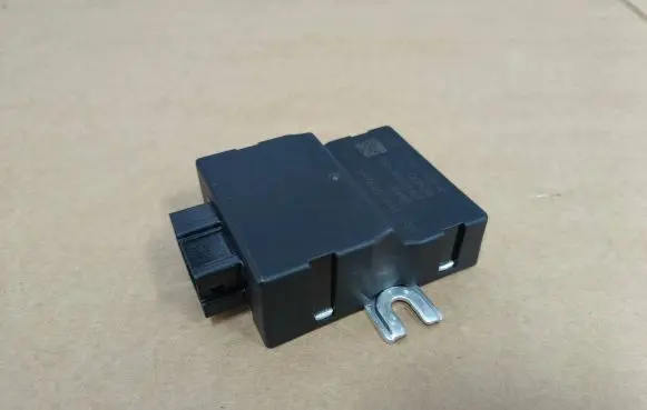 Mini Cooper Countryman F60 Fuel injection pump control unit/module 7476046 16147476046