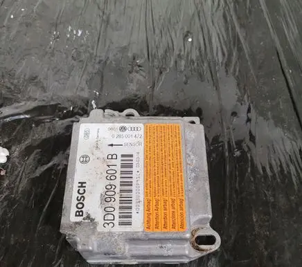 Volkswagen Phaeton Airbag control unit/module 3D0909601B