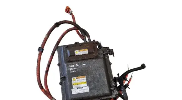 Mitsubishi i-MiEV Voltage converter/converter module 9499A620 CF1101007414