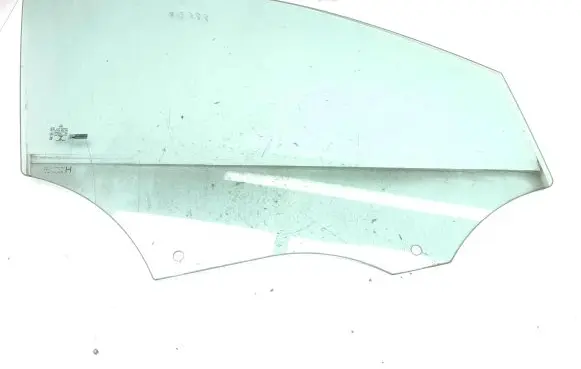 Mercedes-Benz EQA Front door window glass four-door