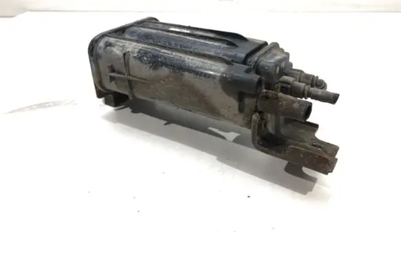 Active carbon filter fuel vapour canister
