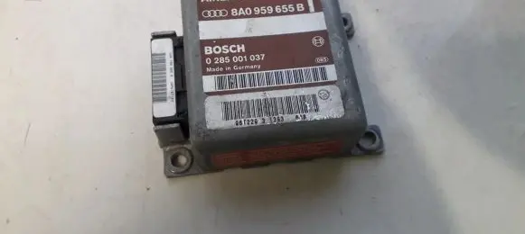 Audi A4 S4 B5 8D Airbag control unit/module 8a0959655b 085001037