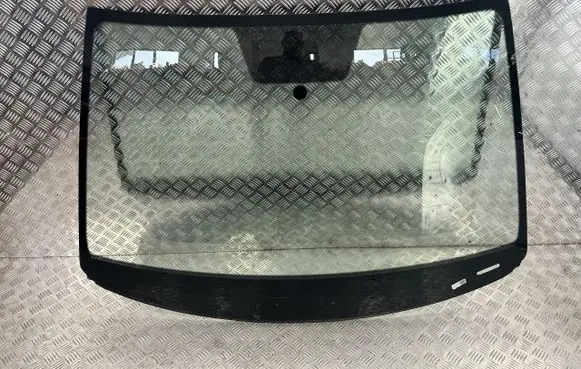 Seat Arona Front windscreen/windshield window VW21528