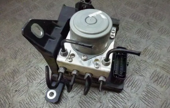 Fiat 500L ABS Pump 52026542