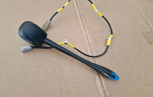 Nissan Leaf I (ZE0) Radio antenna 