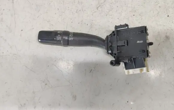 Toyota Avensis T250 Indicator stalk