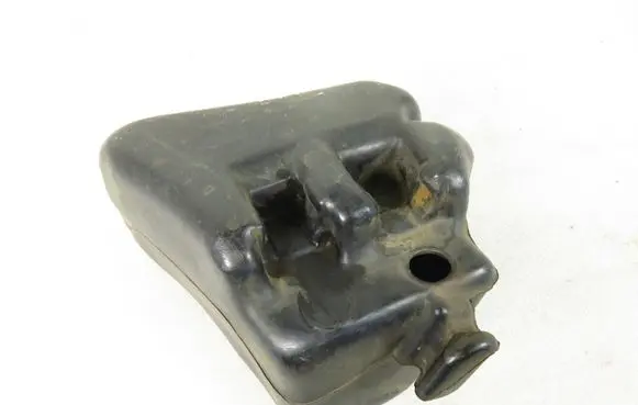 Peugeot 106 Windshield washer fluid reservoir/tank 9614650880