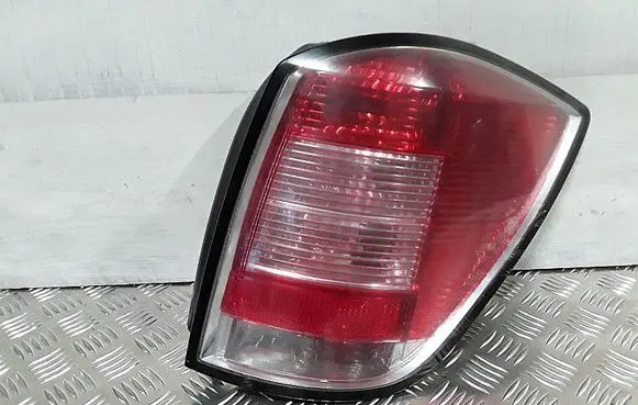 Rear/tail lights