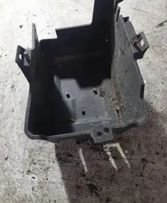 Ford Focus Battery box tray 10723