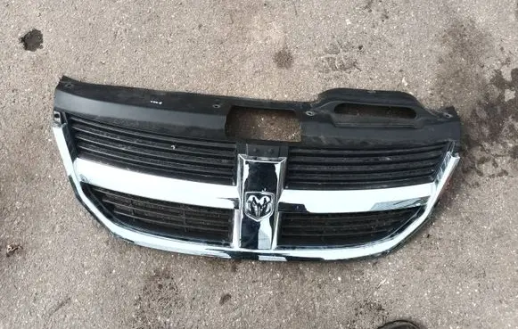 Dodge Journey Front bumper upper radiator grill