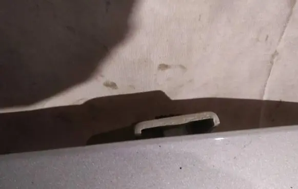 Alfa Romeo 159 Tailgate/trunk/boot hinge