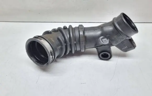 Jeep Grand Cherokee Turbo air intake inlet pipe/hose 68088275AB