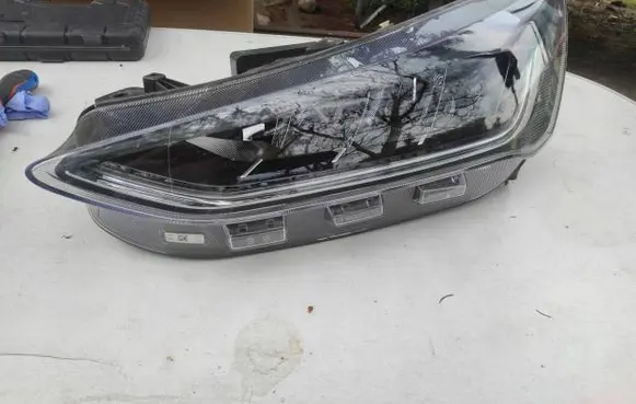 Ford Focus Headlight/headlamp NX7B13E015CF