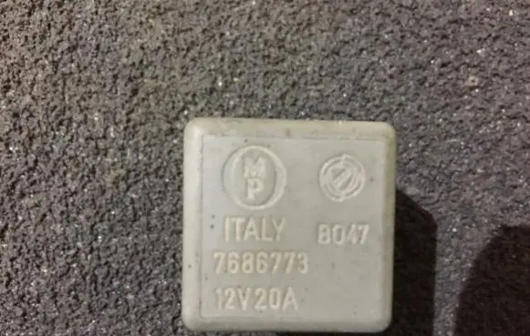 Fiat Bravo - Brava Other relay 7686773 12v20a