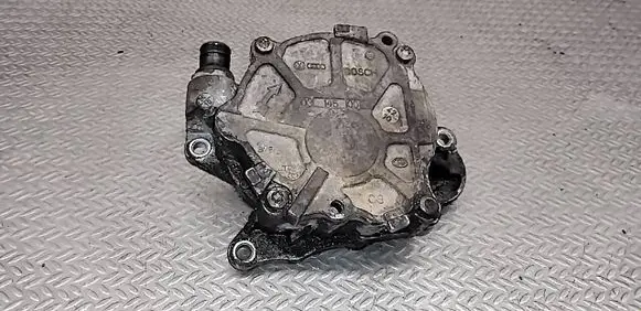 Audi A8 S8 D3 4E Vacuum pump 03L145100