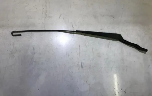 Peugeot 206 Front wiper blade arm