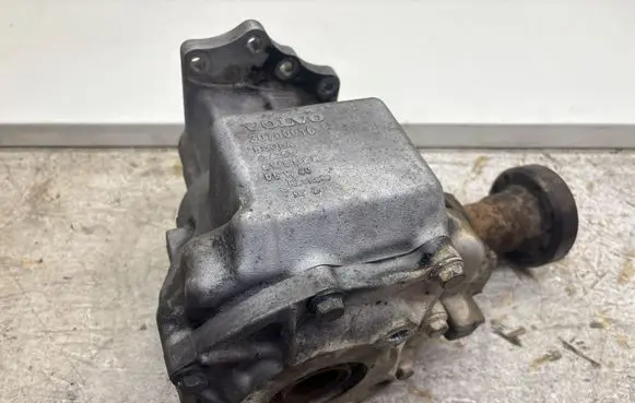 Volvo XC90 Gearbox transfer box case 30700016