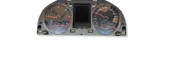Volkswagen PASSAT B7 Speedometer (instrument cluster) 3AA920880H A2C53250575