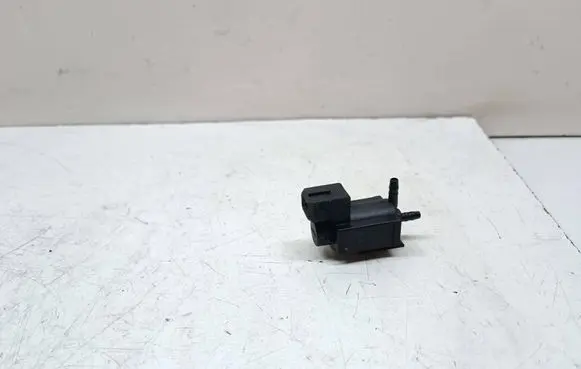 BMW 1 F20 F21 Vacuum valve 7810831