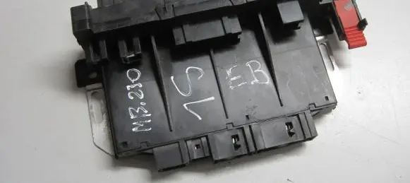 Mercedes-Benz SL R230 Fuse box set A0265453432