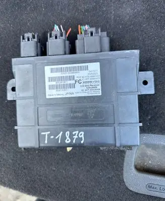 Audi A4 S4 B7 8E 8H Front wiper linkage and motor PA66GF